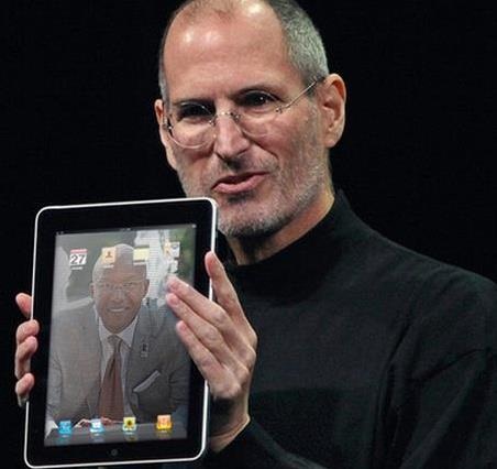 STEVE JOBS _ IPAD 2.jpg