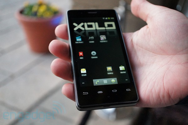 Xolo X900 1.jpg